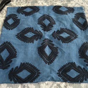 Serena & Lily Leighton pillow cover